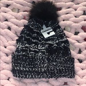 Sonoma puffy ball hat